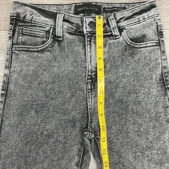 Kendall + Kylie The Icon High Rise Straight Jeans Act One Denim Wash 3/26 - Picture 10 of 16